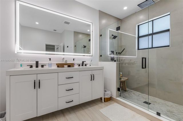 2775 SW 101st Ct, Miami, FL 33165