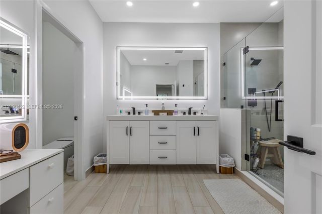 2775 SW 101st Ct, Miami, FL 33165