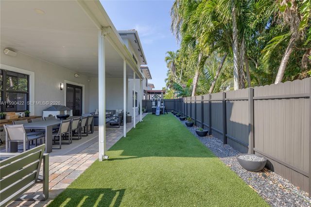 2775 SW 101st Ct, Miami, FL 33165