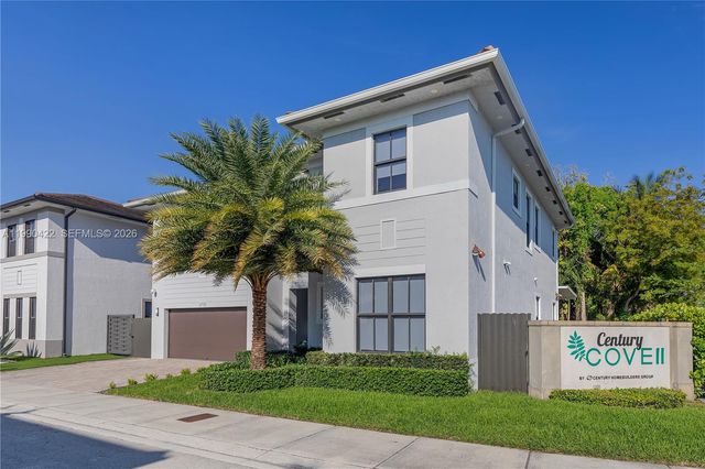 2775 SW 101st Ct, Miami, FL 33165