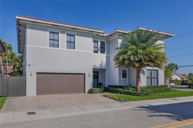 2775 SW 101st Ct, Miami, FL 33165