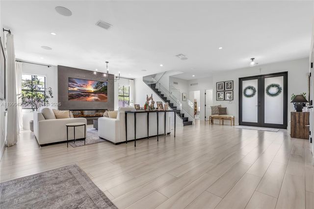 2775 SW 101st Ct, Miami, FL 33165