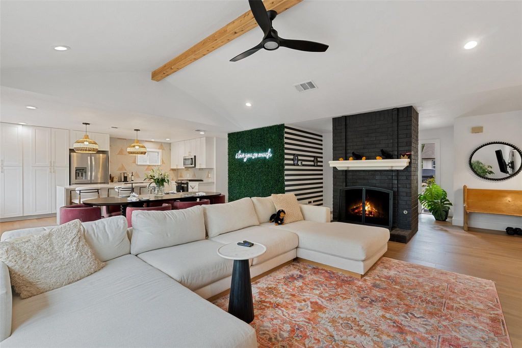 3808 Leafield DR, Austin, TX 78749