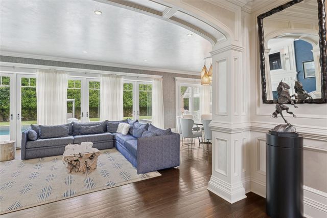 23 Heady Creek Lane, Southampton, NY 11968