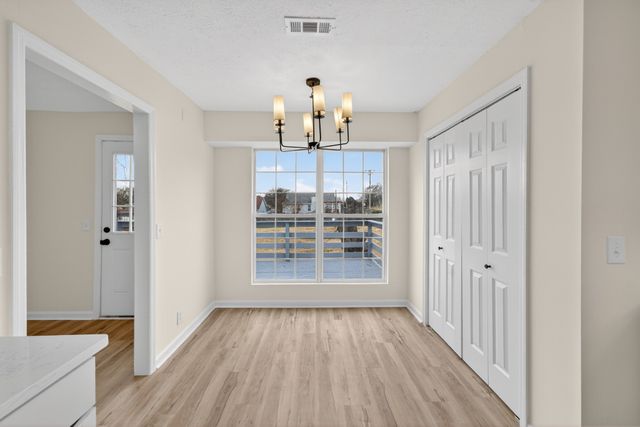 3000 High Rigger Dr, Nashville, TN 37217