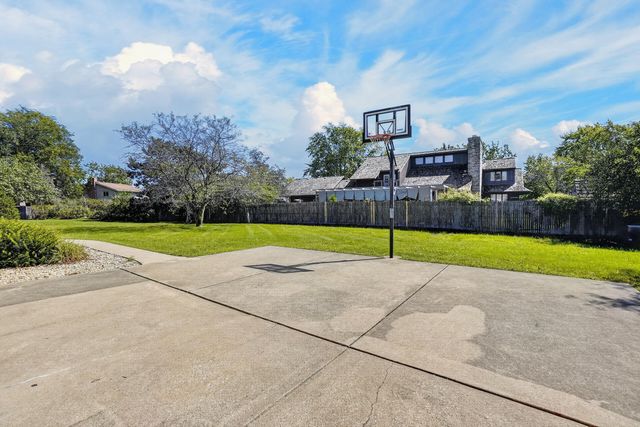 9807 Ivy Lane, Munster, IN 46321