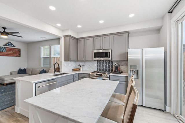 4404 Seykota Ave, Olivehurst, CA 95961