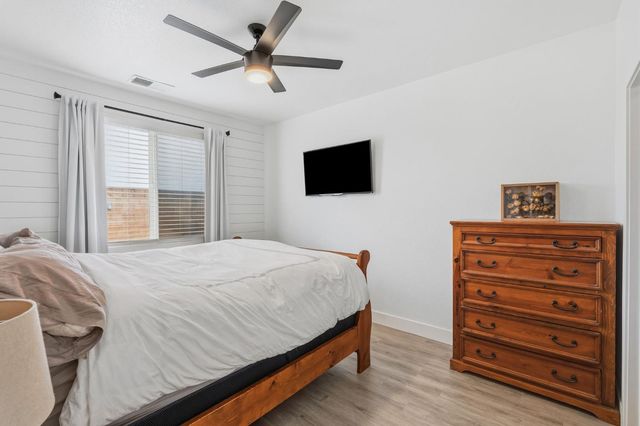 4404 Seykota Ave, Olivehurst, CA 95961