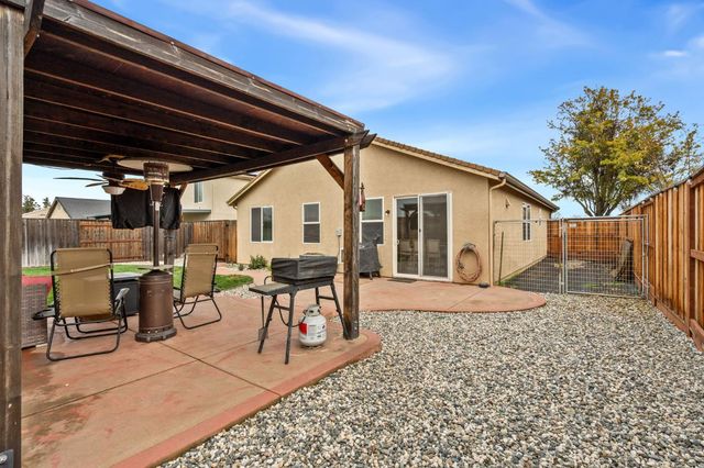 4404 Seykota Ave, Olivehurst, CA 95961