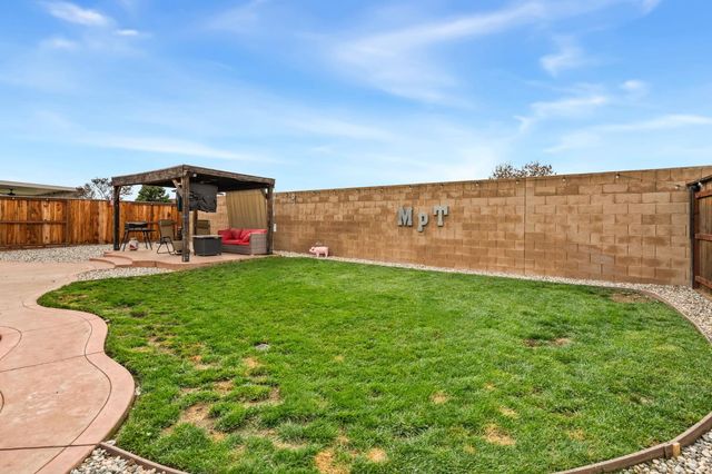 4404 Seykota Ave, Olivehurst, CA 95961