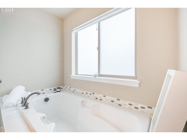 3150 DUANE Ct, Albany, OR 97322