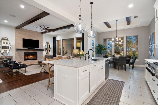 4113 Sugarloaf DR, Austin, TX 78738