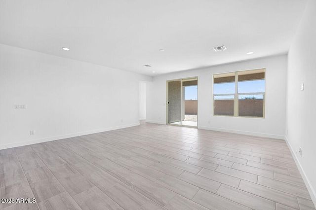 17153 W SWEET IRON Pass, Surprise, AZ 85387