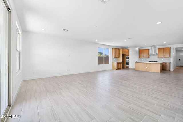 17153 W SWEET IRON Pass, Surprise, AZ 85387