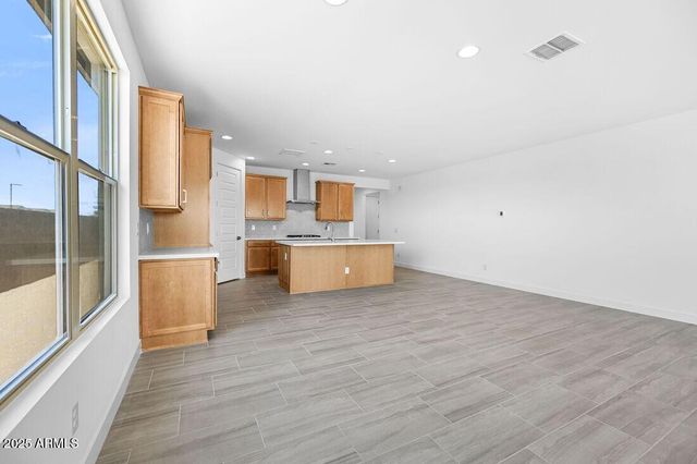 17153 W SWEET IRON Pass, Surprise, AZ 85387