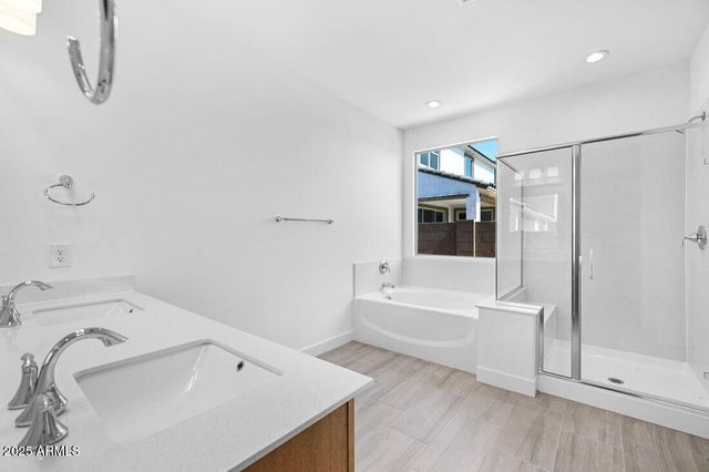 17153 W SWEET IRON Pass, Surprise, AZ 85387