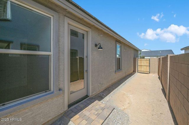 17153 W SWEET IRON Pass, Surprise, AZ 85387