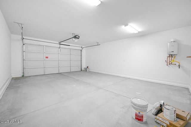 17153 W SWEET IRON Pass, Surprise, AZ 85387