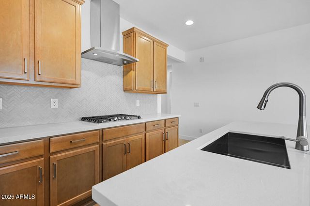 17153 W SWEET IRON Pass, Surprise, AZ 85387