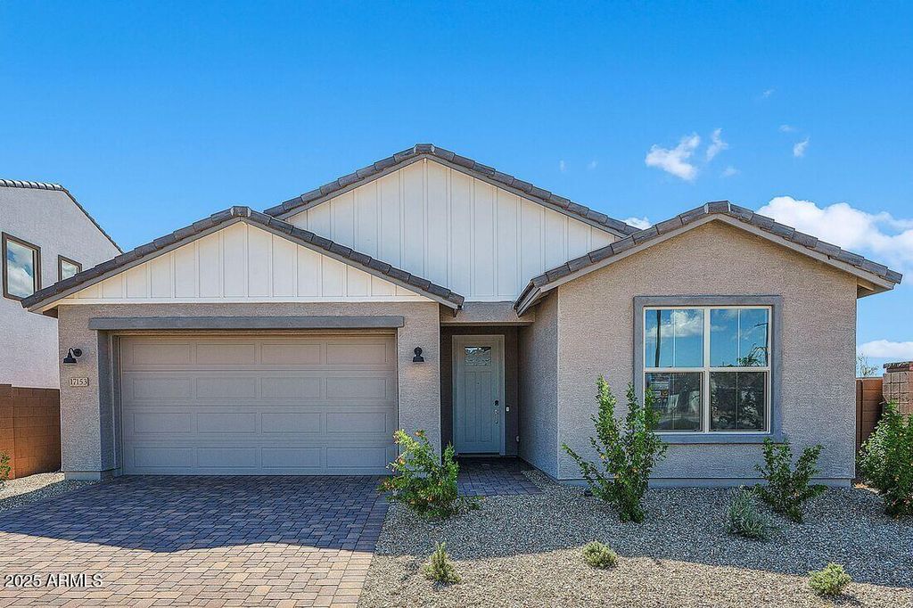 17153 W SWEET IRON Pass, Surprise, AZ 85387