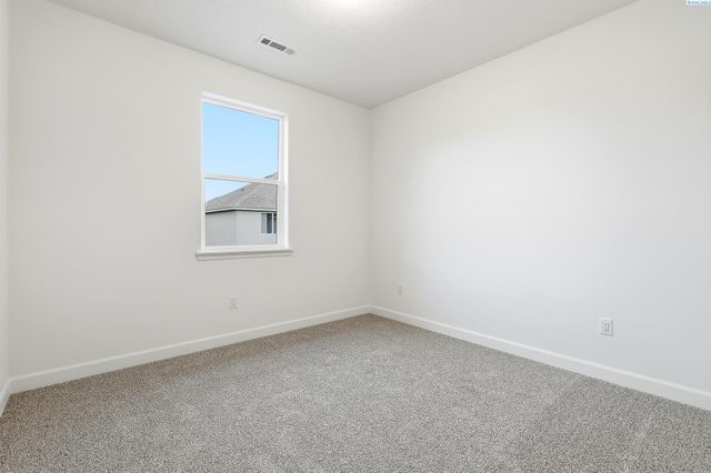 8713 Silver Mound Dr., Pasco, WA 99301