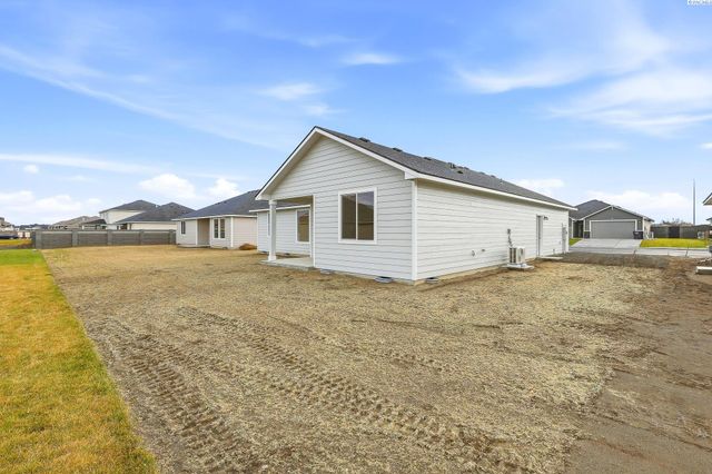 8713 Silver Mound Dr., Pasco, WA 99301