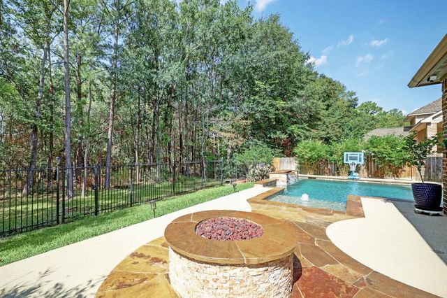 1735 Sylvia Springs Lane, Spring, TX 77386