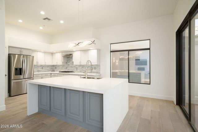 7417 E Cochise Drive, Scottsdale, AZ 85258
