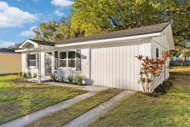 712 PILAKLAKAHA AVENUE, Auburndale, FL 33823