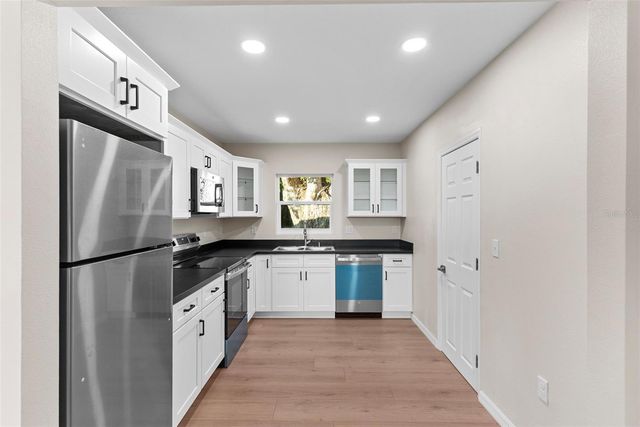 712 PILAKLAKAHA AVENUE, Auburndale, FL 33823