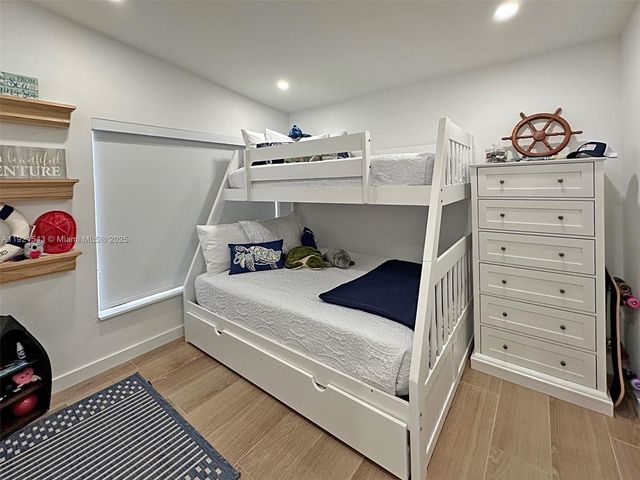 32 Pirates Dr, Key Largo, FL 33037