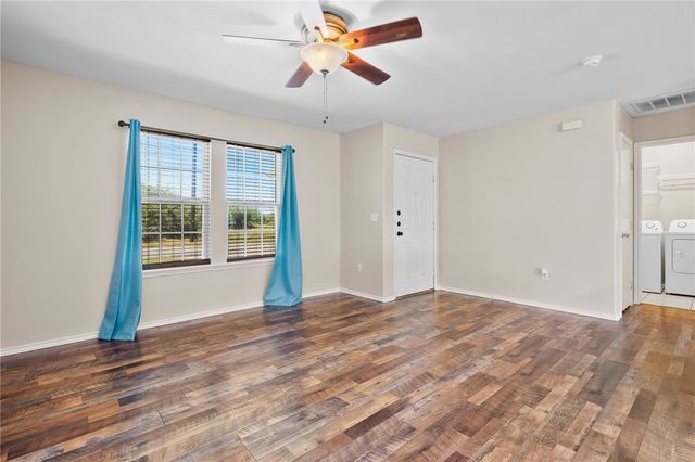 1522 W Nelson Ave, Aransas Pass, TX 78336