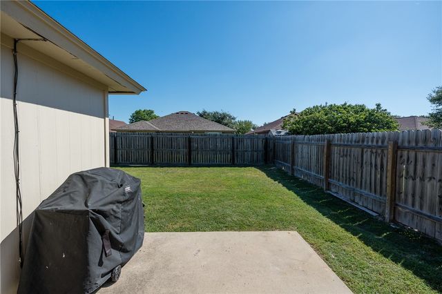 1522 W Nelson Ave, Aransas Pass, TX 78336