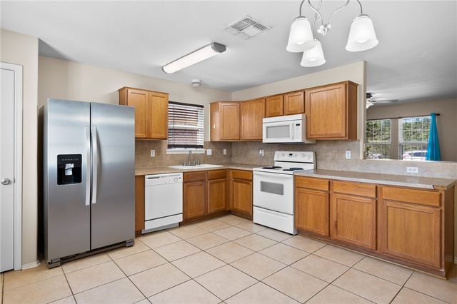 1522 W Nelson Ave, Aransas Pass, TX 78336