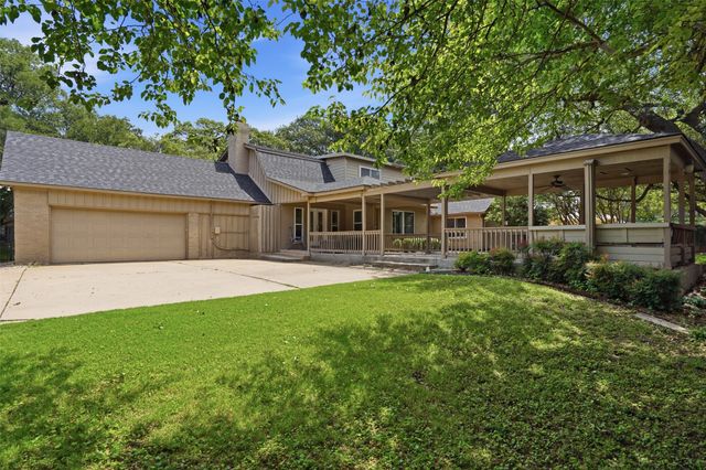 3812 Lands End Street, Fort Worth, TX 76109