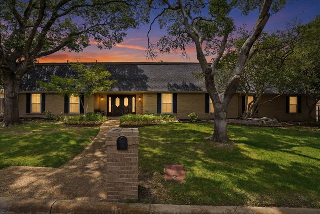3812 Lands End Street, Fort Worth, TX 76109