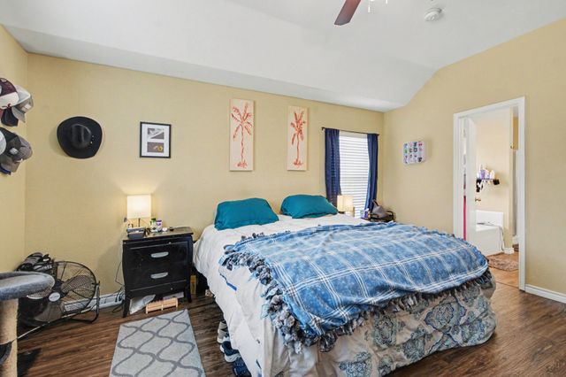 1330 Vireo Court, Aubrey, TX 76227