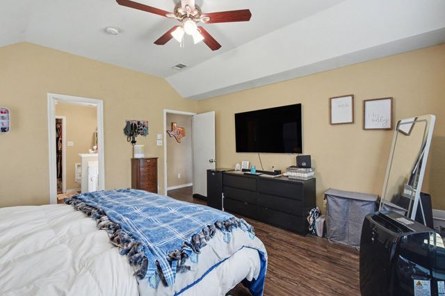 1330 Vireo Court, Aubrey, TX 76227