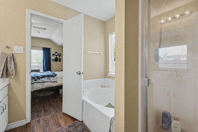 1330 Vireo Court, Aubrey, TX 76227