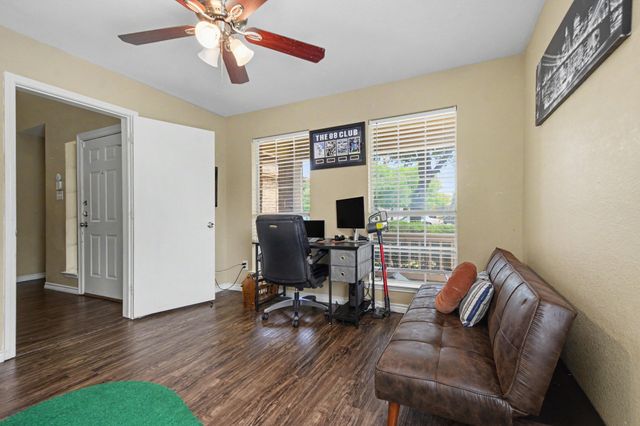 1330 Vireo Court, Aubrey, TX 76227