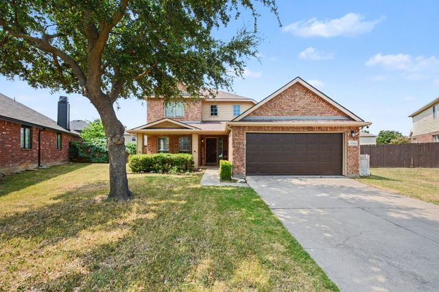 1330 Vireo Court, Aubrey, TX 76227