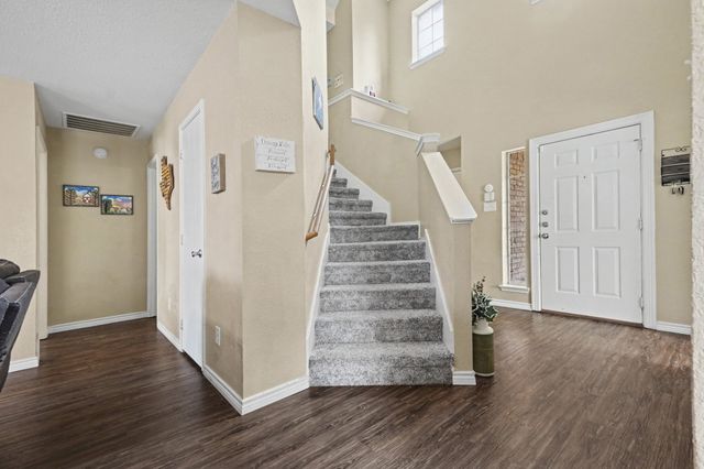 1330 Vireo Court, Aubrey, TX 76227