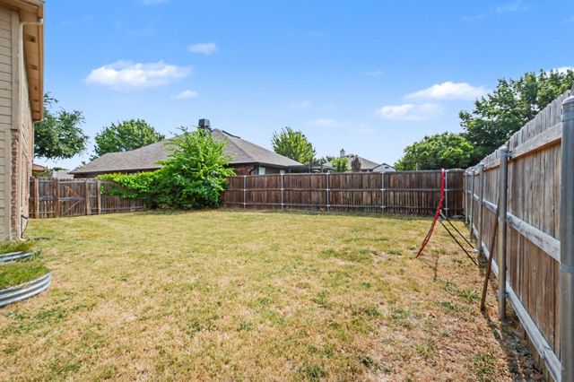 1330 Vireo Court, Aubrey, TX 76227