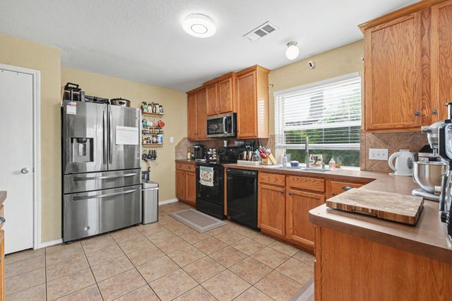 1330 Vireo Court, Aubrey, TX 76227