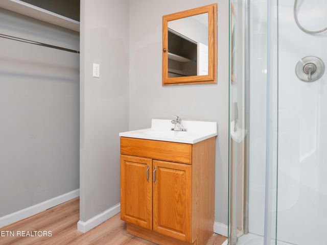112 Pelham Rd, Knoxville, TN 37914