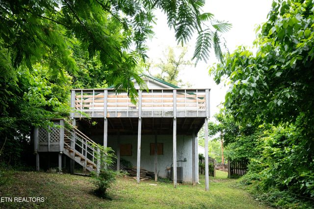 112 Pelham Rd, Knoxville, TN 37914