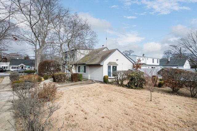 1691 Lehigh Road, Wantagh, NY 11793