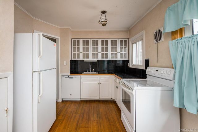 1691 Lehigh Road, Wantagh, NY 11793