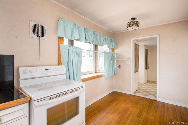 1691 Lehigh Road, Wantagh, NY 11793