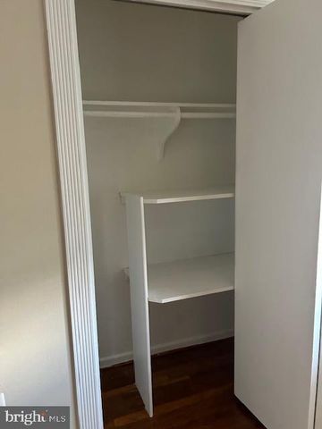 10142 FAIR WOODS DR, Fairfax, VA 22030